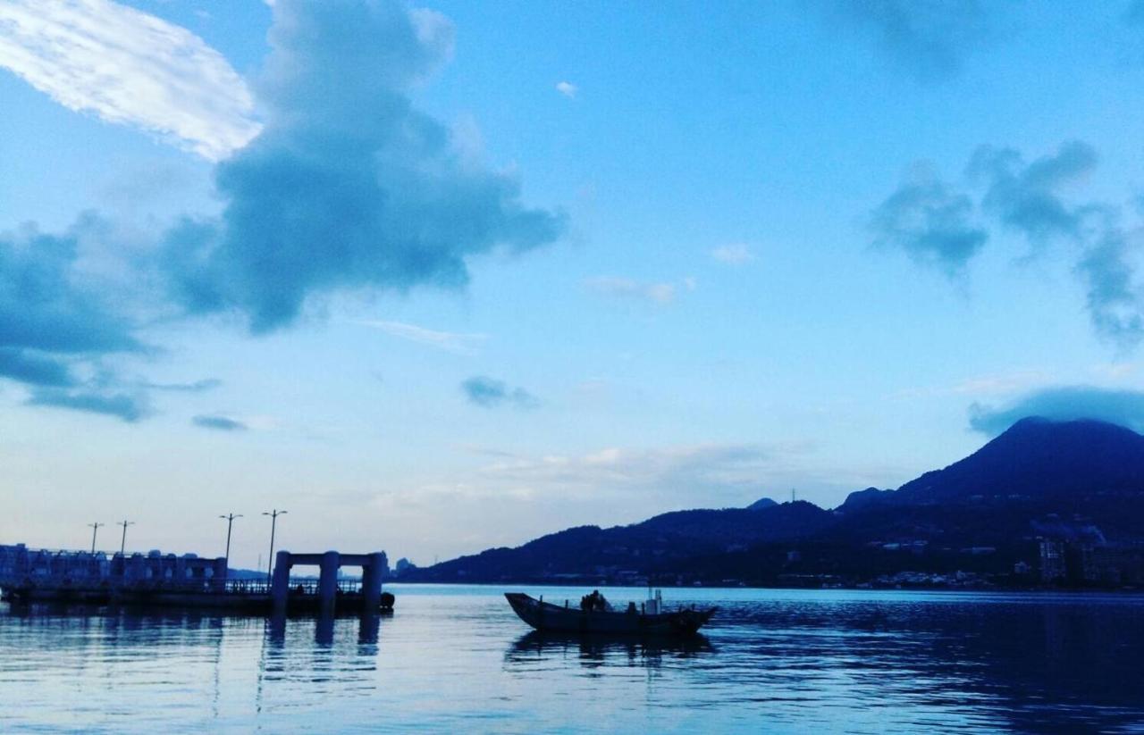 Open Room Hotel Tamsui Extérieur photo