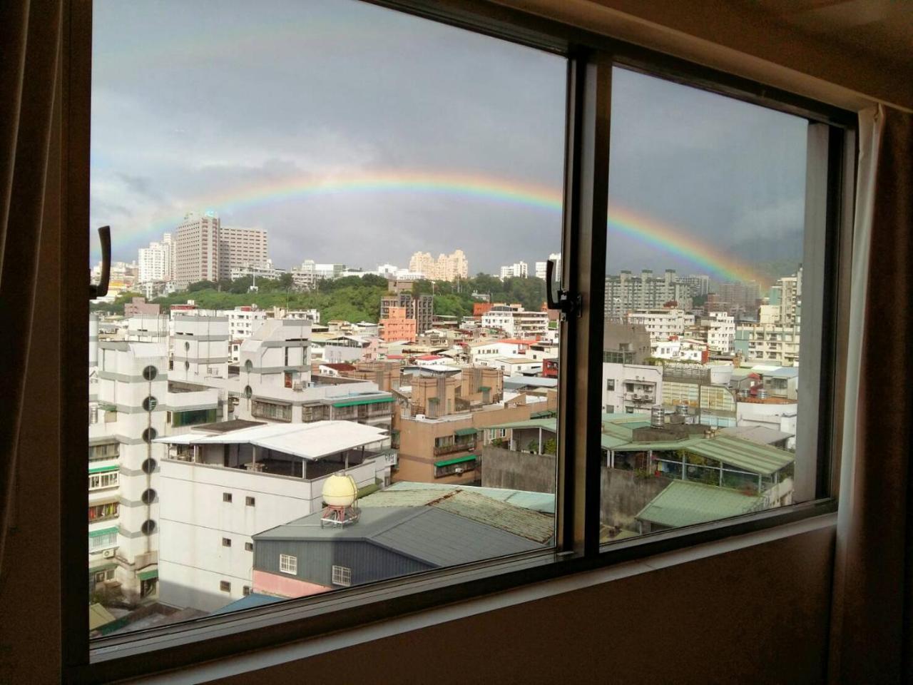 Open Room Hotel Tamsui Extérieur photo