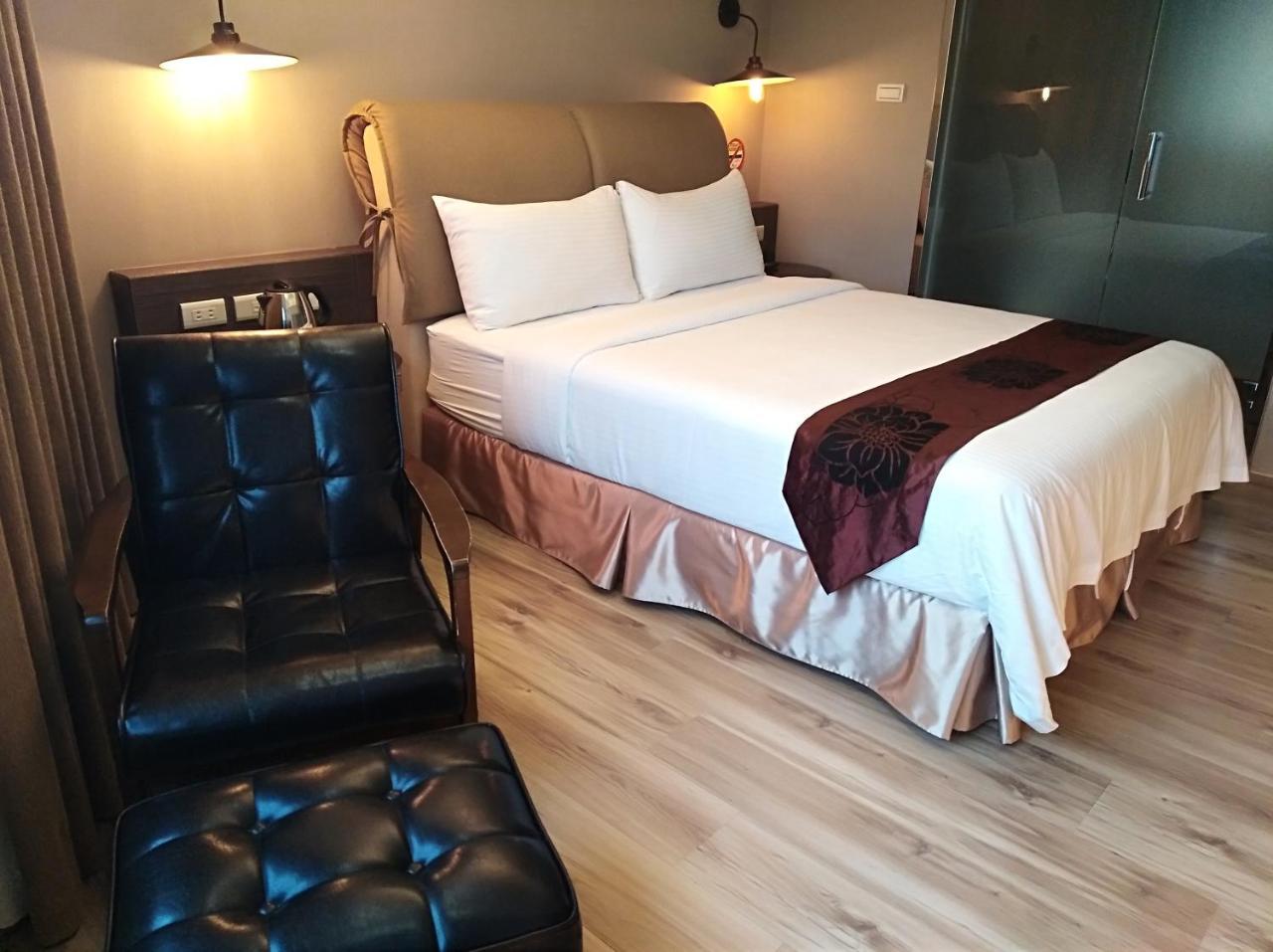 Open Room Hotel Tamsui Extérieur photo