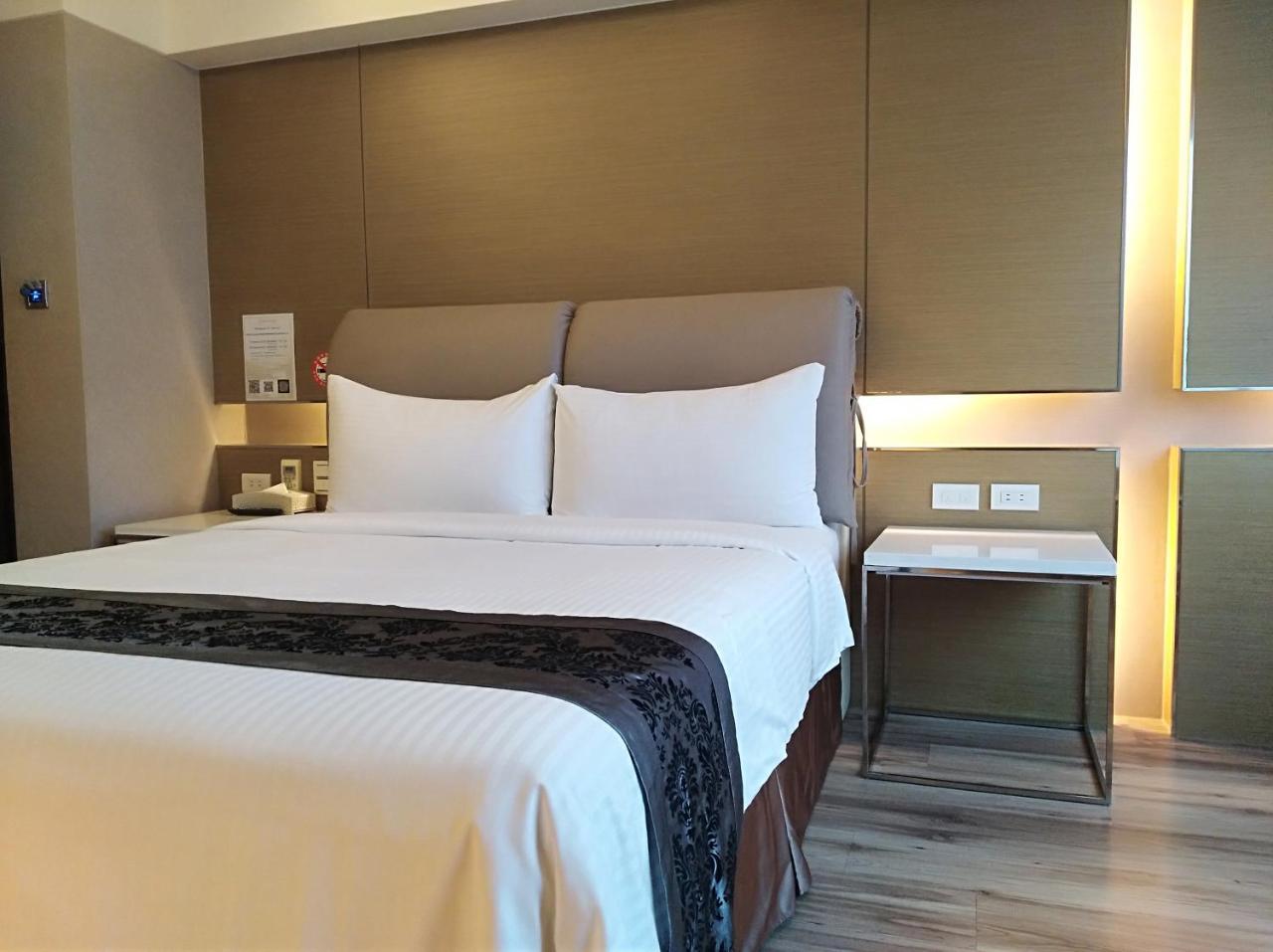 Open Room Hotel Tamsui Extérieur photo